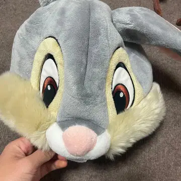 토끼 얼굴 봉제 인형 모자