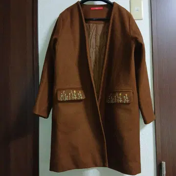 그라니프 브라운 V 컬러 코트 포켓 2개 보타니컬 자수 프리 사이즈