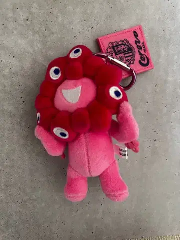 세레소 미야쿠미야쿠 카라비너 포함