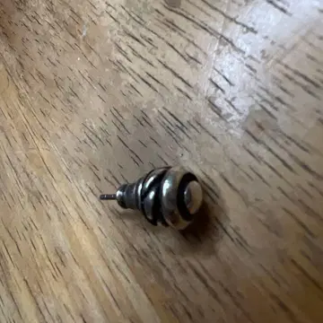 론원스(LONE ONES)*커브드 스터드 후프 실버 귀걸이 한쪽용