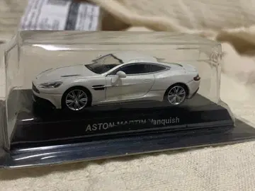 교쇼 ASTON MARTIN Vanquish 화이트 미니카