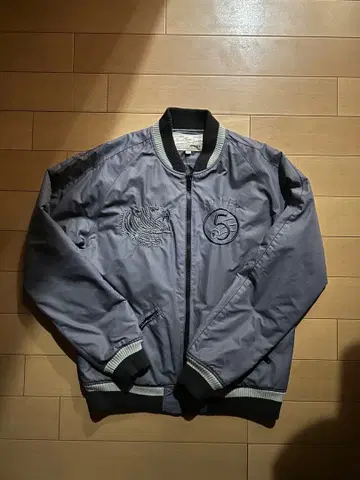 AVIREX 자켓 그레이 바시티 자켓