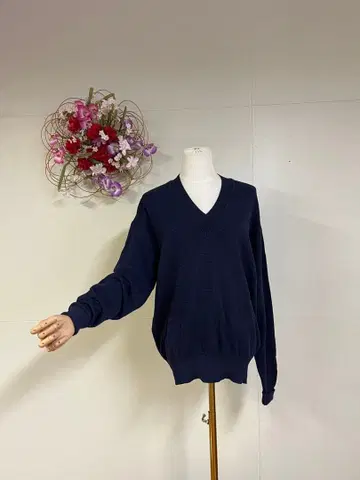 NANO UNIVERSE 네이비 V넥 스웨터 LB03