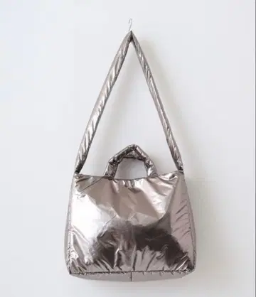 택 포함 새상품 골드 계열 숄더백 충전솜 빅 숄더