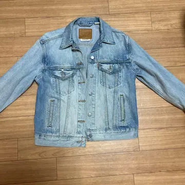 [새상품급] 리바이스 라이트 블루 데님 자켓 택 포함 자수