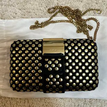 FURLA 스터드 파티 백 블랙/골드 결혼식 등