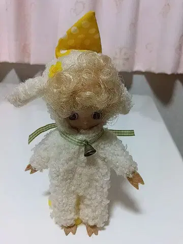 미니 브라이스 양 코스튬