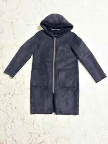 후드 부착 리버서블 무스탕 코트