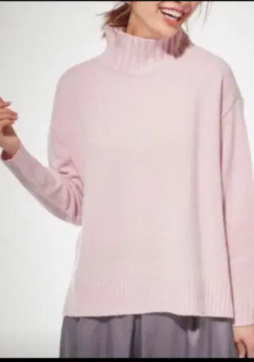 ICB 아이씨비 캐시미어 혼방 하이넥 니트