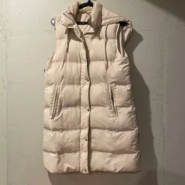 ZARA 후드 부착 다운 베스트 아이보리