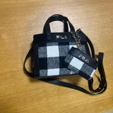 FILA 체크 무늬 숄더백