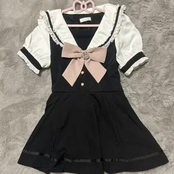 LIZ LISA 리본 포함 무릎 기장 원피스