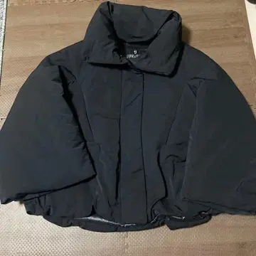 유니클로 플러스j 다운 자켓 S 사이즈