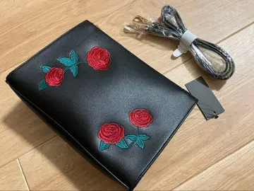 새상품 PASSEPARTOUT 파스파르투 장미 자수 2way 백