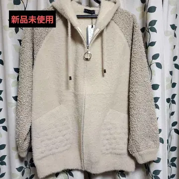 미사용 새상품 보아 절개 후드 퍼 zip 자켓