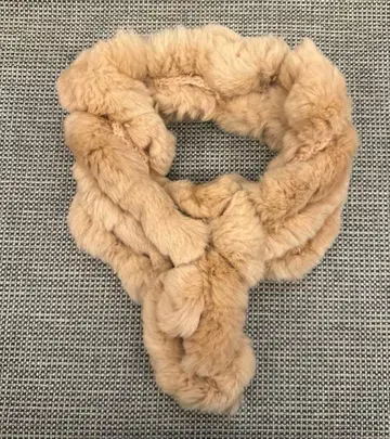 [ 뉴요커 ] 베이지 퍼 머플러