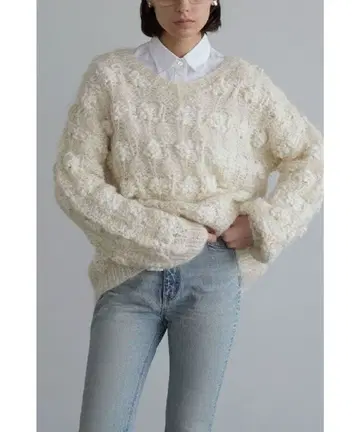 clane bumpy over v neck knit tops