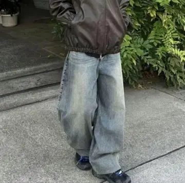 Chikashitu+ 슈퍼 배기 데님 팬츠 남성용 M