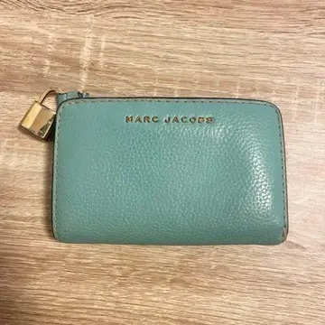 MARC JACOBS 이단 접이식 지갑