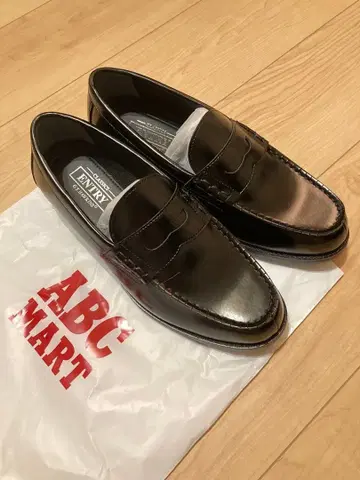 미사용 새상품! ENTRY 블랙 로퍼