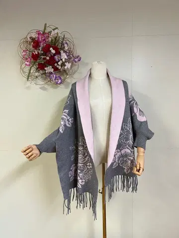 꽃무늬 프린지 스톨 그레이와 핑크