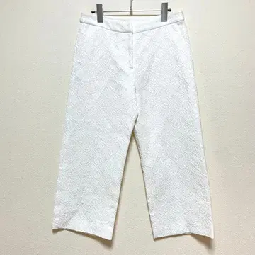 DAMA 컬렉션 DAMA collection 크롭 팬츠 화이트 기하학