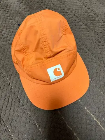 Carhartt 오렌지 캡