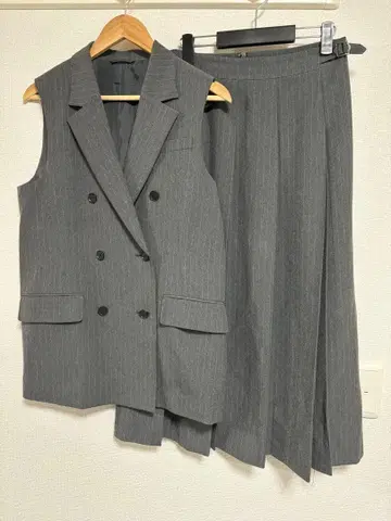 그레이 스트라이프 베스트 셋업