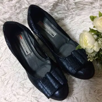 컴포지션 나인 리본 라메 펌프스 네이비 24