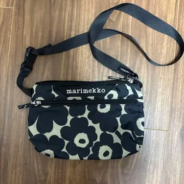 미사용 marimekko 숄더백 베이지/블랙 S 사이즈
