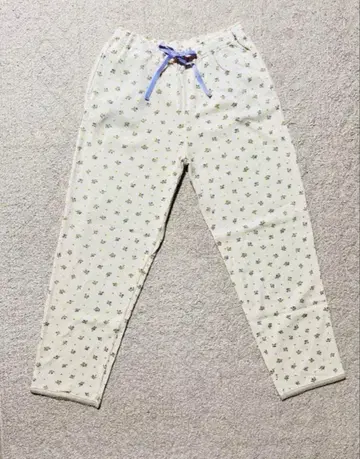 [ 미사용 ] KID BLUE 와플 소재 꽃무늬 룸웨어 팬츠 크림색