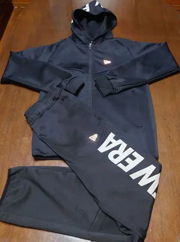 [ 판매 종료품 ] 뉴에라 셋업 후드 로고