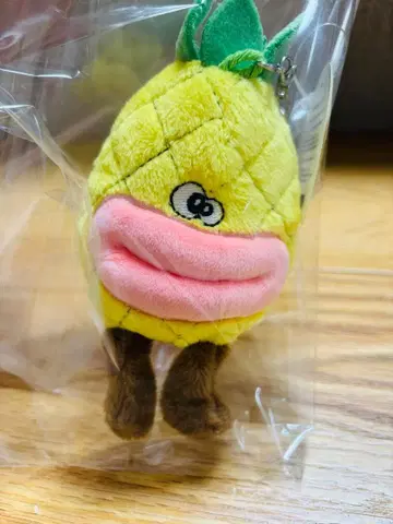 [ 촌스러운 귀여움 ] 명란입 마스코트 파인애플 봉제 인형 키링