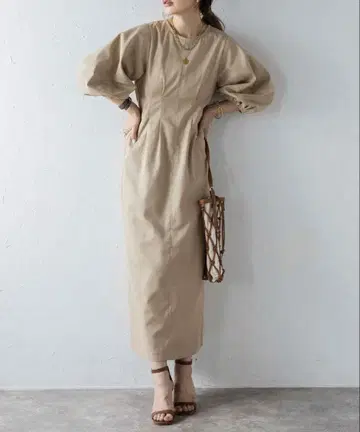 백리본 배색 스티치 원피스