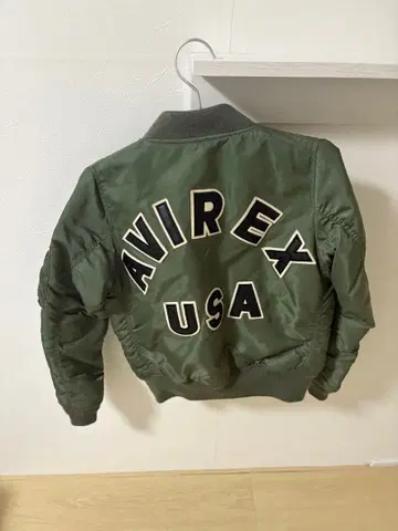 AVIREX MA-1 플라이트 자켓 올리브