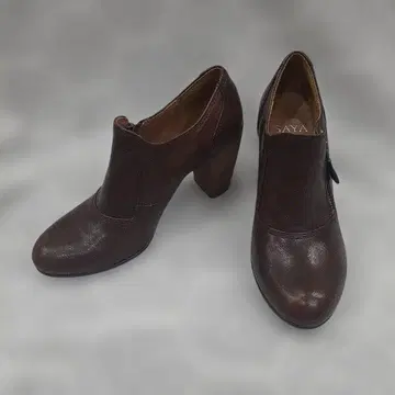 SAYA 천연 가죽 힐 브라운 24cm