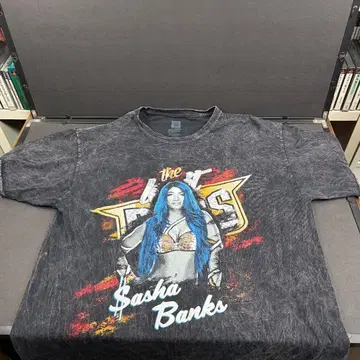 거의 미사용 사샤 뱅크스 WWE 프로레슬링 T셔츠 해외 수입