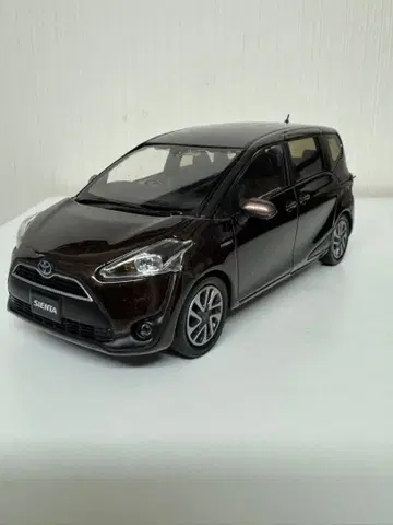 도요타 시엔타 컬러 샘플 미니카