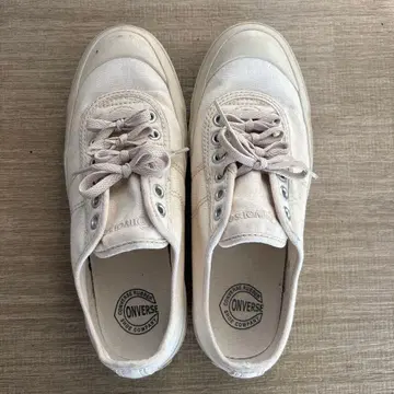 CONVERSE 화이트 스니커즈