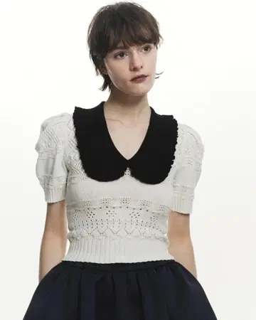 bibiy 화이트 니트 스웨터 프릴 옷깃