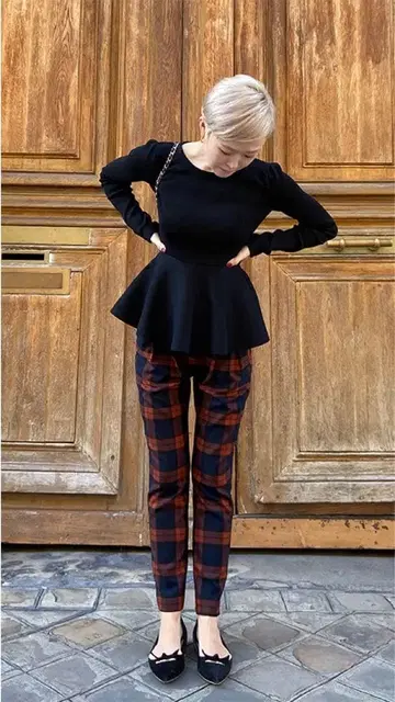 JENNE 제누 블랙 페플럼 상의 긴팔