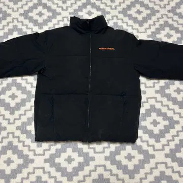 minns closet. 블랙 다운 자켓