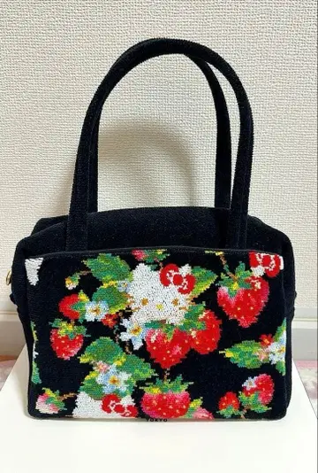 페일러 키티 한정판 콜라보 백 딸기