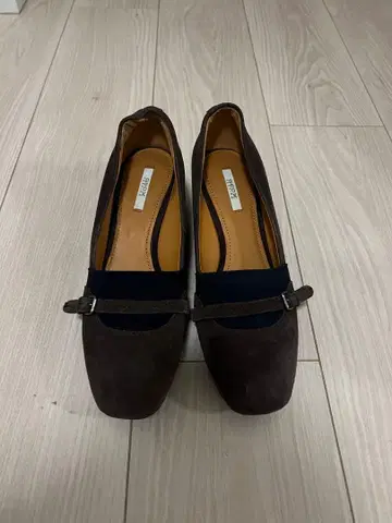 GEOX 브라운 스웨이드 웨지힐 펌프스