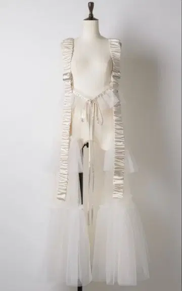 J1UbyLABELLEETUDE 시스루 볼륨 튤 디자인 베스트