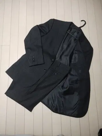 힐튼 비즈니스 수트 상하의 블랙&그레이 스트라이프 AB6