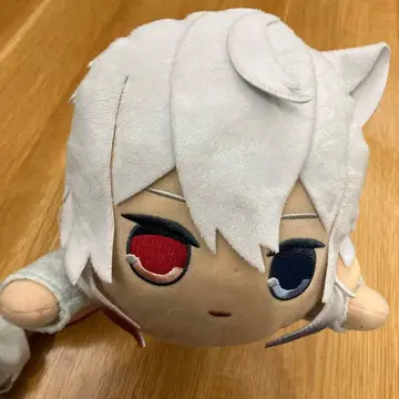 카라피치 도누쿠 씨 누워있는 봉제 인형