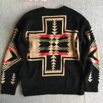 기하학 패턴 코위찬 니트 스웨터 펜들턴 패턴 오르테가 무늬 블랙