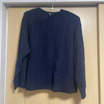 UNIQLO 네이비 케이블 니트 스웨터 캐시미어