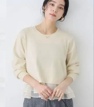 새상품급 VIS2025 가을/겨울 디자인 화이트 니트